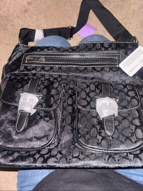 Black Signature Jacquard Shoulder Bag - Women